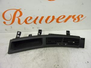 Used Dashboard vent Renault Avantime (DE0) 3.0 V6 24V Price on request offered by Autorecycling Reuvers B.V.