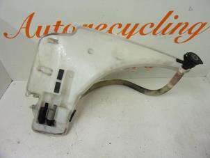 Begagnade Spolartank, vindruta BMW 1 serie (E87/87N) 120d 16V Pris € 20,00 Marginaltabell erbjuds av Autorecycling Reuvers B.V.