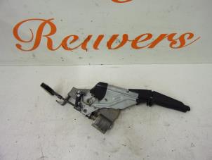 Used Parking brake lever BMW 1 serie (E87/87N) 120d 16V Price € 25,00 Margin scheme offered by Autorecycling Reuvers B.V.