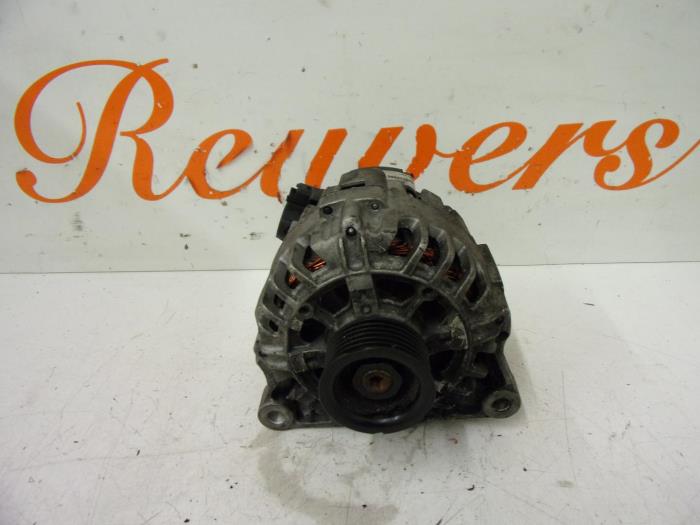 Gebrauchte Dynamo Peugeot 407 SW (6E) 2.2 16V Preis € 35,00 Margenregelung angeboten von Autorecycling Reuvers B.V.