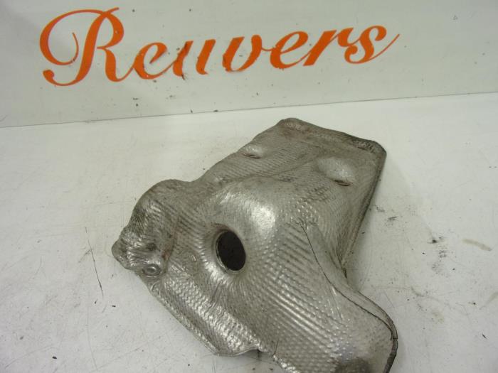 Gebrauchte Hitzeschild Auspuff Ford Ka II 1.2 Preis € 15,00 Margenregelung angeboten von Autorecycling Reuvers B.V.