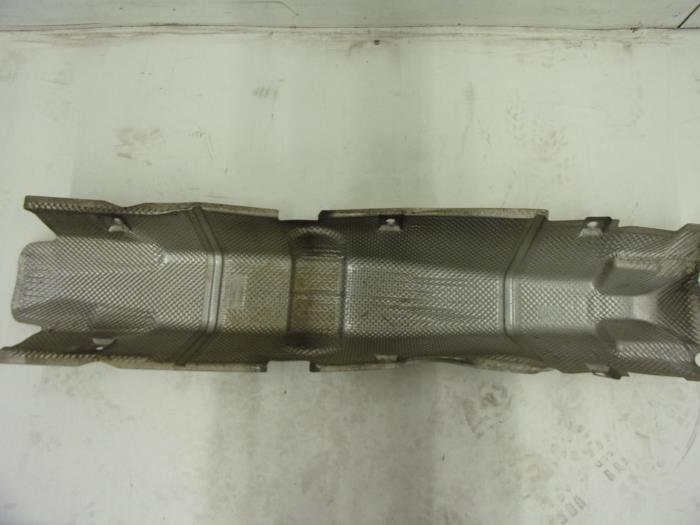 Pantalla térmica escape de un Saab 9-3 II (YS3F) 2.8 V6 24V Turbo 2008