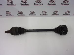 Used Drive shaft, rear left BMW 1 serie (E87/87N) 120d 16V Price € 30,00 Margin scheme offered by Autorecycling Reuvers B.V.