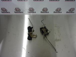 Used Tailgate lock mechanism Opel Frontera (6B) 2.2i 16V Price on request offered by Autorecycling Reuvers B.V.