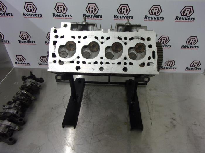 Begagnade Topplock Peugeot 206 (2A/C/H/J/S) 1.1 XN,XR Pris € 150,00 Marginaltabell erbjuds av Autorecycling Reuvers B.V.