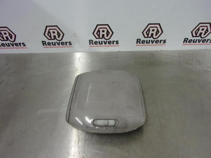 Begagnade Innerbelysning, fram LDV Maxus 2.5 DTiC Pris € 20,00 Marginaltabell erbjuds av Autorecycling Reuvers B.V.