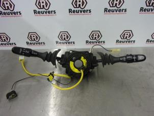 Used Steering column stalk LDV Maxus 2.5 DTiC Price on request offered by Autorecycling Reuvers B.V.