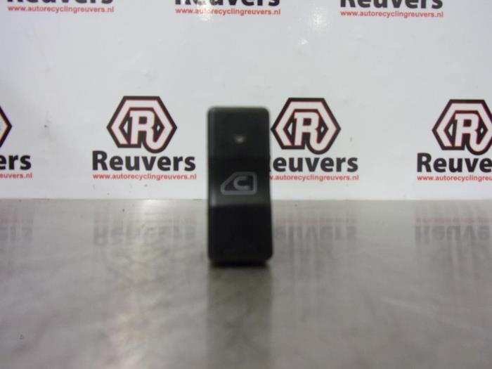 Begagnade Luftflödesbrytare LDV Maxus 2.5 DTiC Pris € 10,00 Marginaltabell erbjuds av Autorecycling Reuvers B.V.