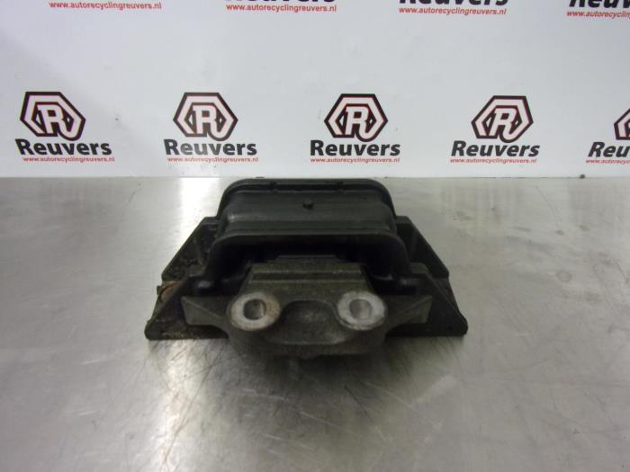 Engine mount LDV Maxus 2.5 DTiC - 521130017 BS580VM