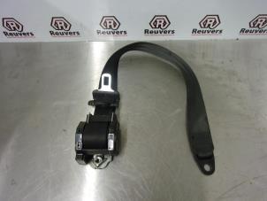 Used Front seatbelt, right LDV Maxus 2.5 DTiC Price € 50,00 Margin scheme offered by Autorecycling Reuvers B.V.
