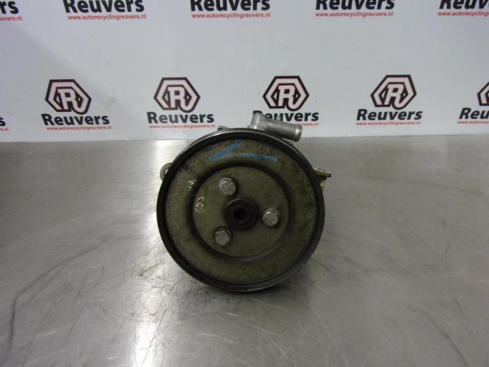 Usagé Pompe de direction Fiat Fiorino (146) 1.7 TDS Prix € 35,00 Règlement à la marge proposé par Autorecycling Reuvers B.V.