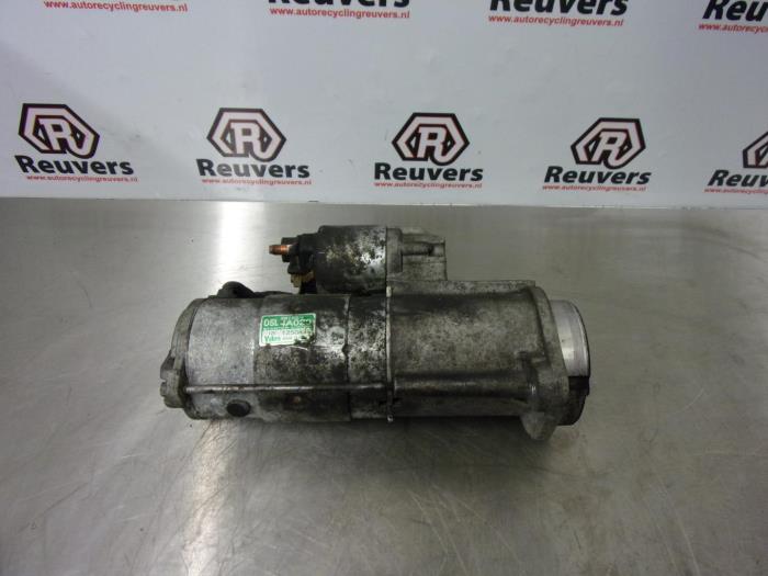 Usagé Démarreur Hyundai H-300 2.5 CRDi Prix € 40,00 Règlement à la marge proposé par Autorecycling Reuvers B.V.