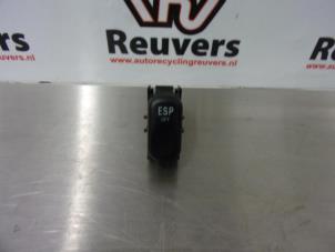 Gebrauchte ESP Schalter Mercedes ML I (163) 430 4.3 V8 24V Autom. Preis € 10,00 Margenregelung angeboten von Autorecycling Reuvers B.V.
