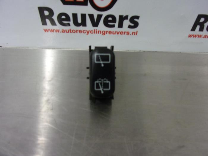Usados Interruptor de limpiaparabrisas Mercedes ML I (163) 430 4.3 V8 24V Autom. Precio € 10,00 Norma de margen ofrecido por Autorecycling Reuvers B.V.