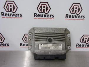 Used Engine management computer Renault Clio III (BR/CR) 1.4 16V Price € 50,00 Margin scheme offered by Autorecycling Reuvers B.V.