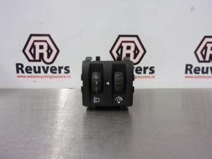 Used Cockpit dimmer Renault Clio III (BR/CR) 1.4 16V Price on request offered by Autorecycling Reuvers B.V.