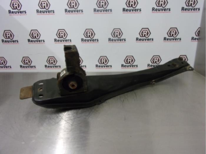 Usados Subchasis Toyota Corolla Wagon (E12) 2.0 D-4D 16V 90 Precio € 30,00 Norma de margen ofrecido por Autorecycling Reuvers B.V.