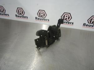 Used Bonnet lock mechanism Mazda RX-8 (SE17) HP M6 Price € 25,00 Margin scheme offered by Autorecycling Reuvers B.V.