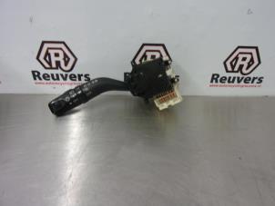 Usagé Commutateur feu clignotant Mazda RX-8 (SE17) HP M6 Prix € 25,00 Règlement à la marge proposé par Autorecycling Reuvers B.V.
