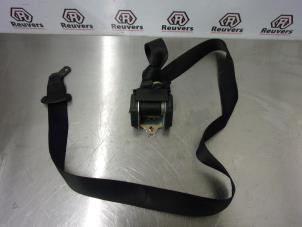 Used Front seatbelt, left BMW 3 serie (E46/4) 318i Price € 35,00 Margin scheme offered by Autorecycling Reuvers B.V.