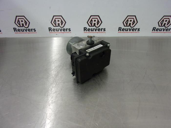 Usagé Pompe ABS Fiat Panda (169) 1.2 Fire Prix € 50,00 Règlement à la marge proposé par Autorecycling Reuvers B.V.