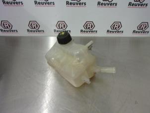 Used Expansion vessel Renault Megane III Grandtour (KZ) 1.5 dCi 110 Price € 20,00 Margin scheme offered by Autorecycling Reuvers B.V.