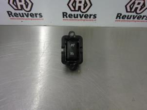 Used Cruise control switch Renault Megane III Grandtour (KZ) 1.5 dCi 110 Price € 10,00 Margin scheme offered by Autorecycling Reuvers B.V.