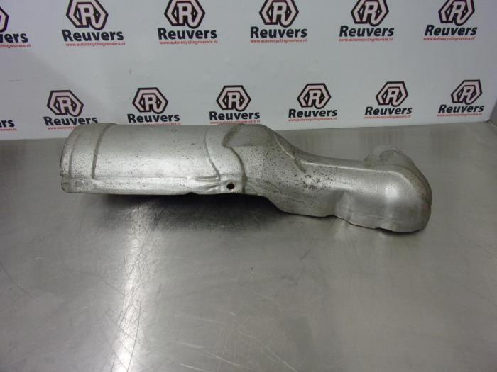 Begagnade Värmesköld Opel Astra J (PC6/PD6/PE6/PF6) 1.3 CDTI 16V EcoFlex Pris på förfrågan erbjuds av Autorecycling Reuvers B.V.