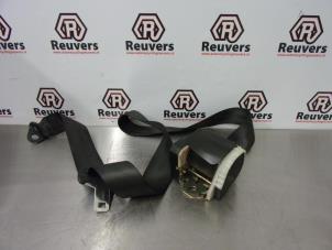 Used Rear seatbelt, centre Citroen C3 (FC/FL/FT) 1.4 HDi Price € 30,00 Margin scheme offered by Autorecycling Reuvers B.V.