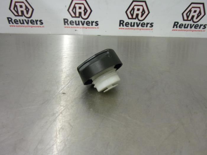 Tanklock från en Opel Astra H SW (L35) 1.8 16V 2005