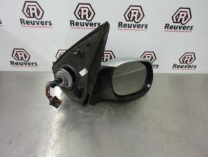 Used Wing mirror, right Peugeot 206 (2A/C/H/J/S) 1.4 16V Price € 30,00 Margin scheme offered by Autorecycling Reuvers B.V.