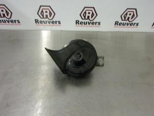 Used Horn Renault Megane II CC (EM) 1.9 dCi 120 Price € 10,00 Margin scheme offered by Autorecycling Reuvers B.V.