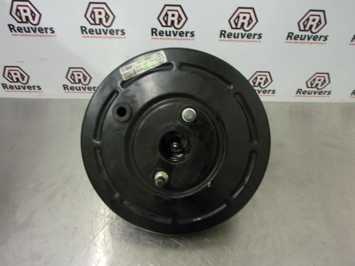 Usagé Servo frein Renault Megane II CC (EM) 1.9 dCi 120 Prix € 40,00 Règlement à la marge proposé par Autorecycling Reuvers B.V.