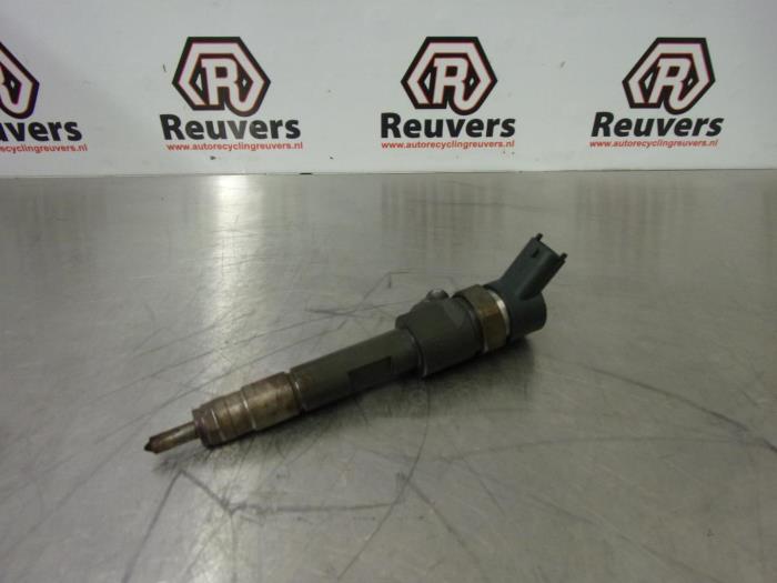Usagé Injecteurs Renault Megane II CC (EM) 1.9 dCi 120 Prix € 50,00 Règlement à la marge proposé par Autorecycling Reuvers B.V.
