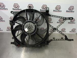 Used Fan motor Opel Astra H SW (L35) 1.6 16V Twinport Price € 35,00 Margin scheme offered by Autorecycling Reuvers B.V.