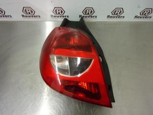 Used Taillight, left Renault Clio III (BR/CR) 1.5 dCi 85 Price € 35,00 Margin scheme offered by Autorecycling Reuvers B.V.