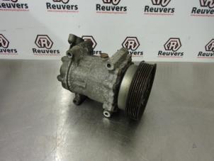 Used Air conditioning pump Renault Clio III (BR/CR) 1.5 dCi 85 Price € 65,00 Margin scheme offered by Autorecycling Reuvers B.V.