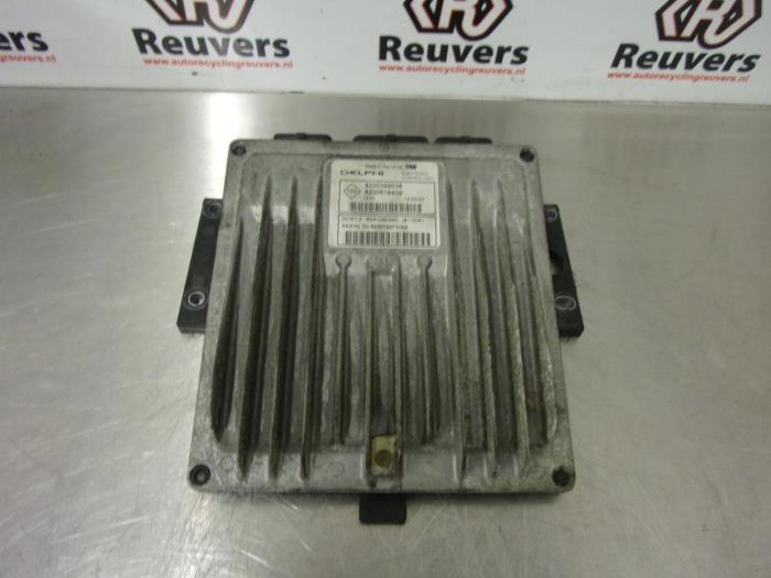Used Engine management computer Renault Clio III (BR/CR) 1.5 dCi 85 Price € 50,00 Margin scheme offered by Autorecycling Reuvers B.V.