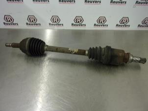 Used Front drive shaft, left Renault Clio III (BR/CR) 1.5 dCi 85 Price € 35,00 Margin scheme offered by Autorecycling Reuvers B.V.