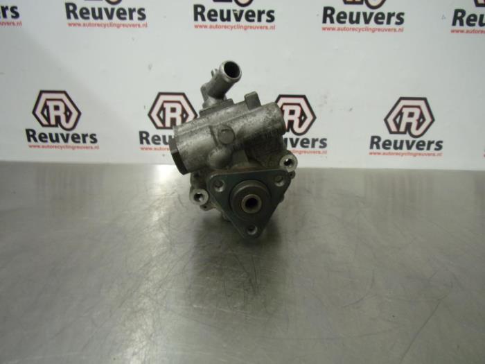 Usagé Pompe de direction Fiat Doblo Cargo (223) 1.3 JTD 16V Multijet Prix € 40,00 Règlement à la marge proposé par Autorecycling Reuvers B.V.