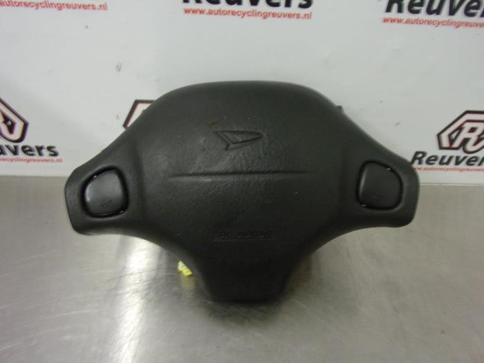 Left airbag (steering wheel) from a Daihatsu Terios (J1) 1.3 16V DVVT 4x2 2005
