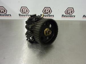Used Mechanical fuel pump Opel Astra H SW (L35) 1.9 CDTi 100 Price € 100,00 Margin scheme offered by Autorecycling Reuvers B.V.