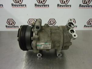 Used Air conditioning pump Renault Twingo (C06) 1.2 16V Price € 75,00 Margin scheme offered by Autorecycling Reuvers B.V.