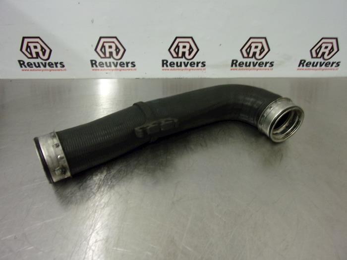 Gebrauchte Intercooler Schlauch Volkswagen Golf V (1K1) 1.9 TDI Preis € 30,00 Margenregelung angeboten von Autorecycling Reuvers B.V.