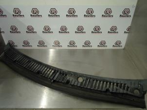 Used Cowl top grille Daihatsu Terios (J1) 1.3 16V 4x4 Price € 20,00 Margin scheme offered by Autorecycling Reuvers B.V.
