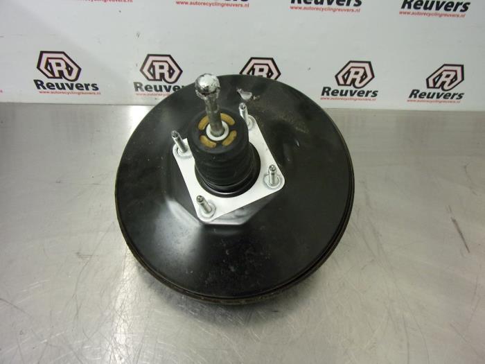 Usagé Servo frein Opel Corsa D 1.3 CDTi 16V Ecotec Prix € 40,00 Règlement à la marge proposé par Autorecycling Reuvers B.V.