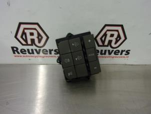 Used AIH headlight switch Fiat Idea (350AX) 1.4 Price € 35,00 Margin scheme offered by Autorecycling Reuvers B.V.