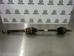 Used Front drive shaft, right Renault Megane III Grandtour (KZ) 1.5 dCi 110 Price € 35,00 Margin scheme offered by Autorecycling Reuvers B.V.