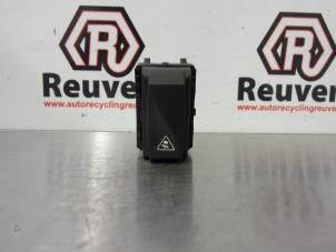Used ESP switch Renault Megane III Grandtour (KZ) 1.5 dCi 110 Price € 10,00 Margin scheme offered by Autorecycling Reuvers B.V.