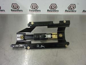 Used Seatbelt guide Opel Frontera (6B) 3.2 V6 24V Price € 25,00 Margin scheme offered by Autorecycling Reuvers B.V.